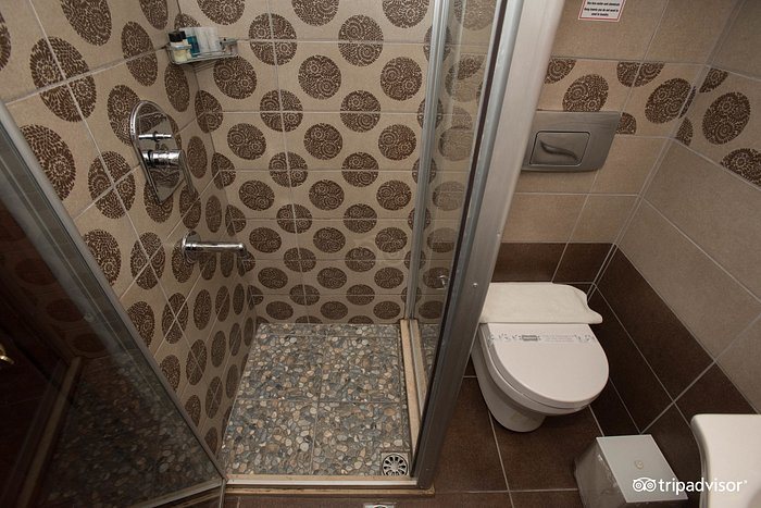 The And Hotel Istanbul — Bathroom