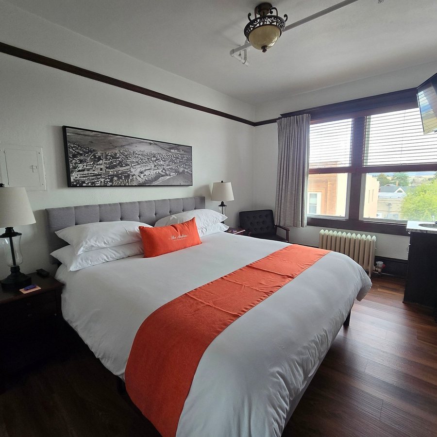 The Andrus Hotel — Guest room