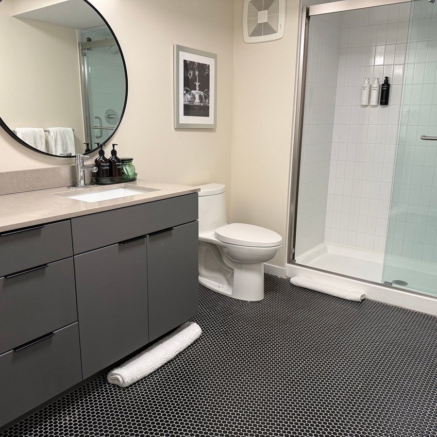 The Ann Savannah Apartments By Marriott Bonvoy — Bathroom