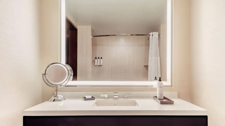 The Apple Theory Downtown Denver — Bathroom
