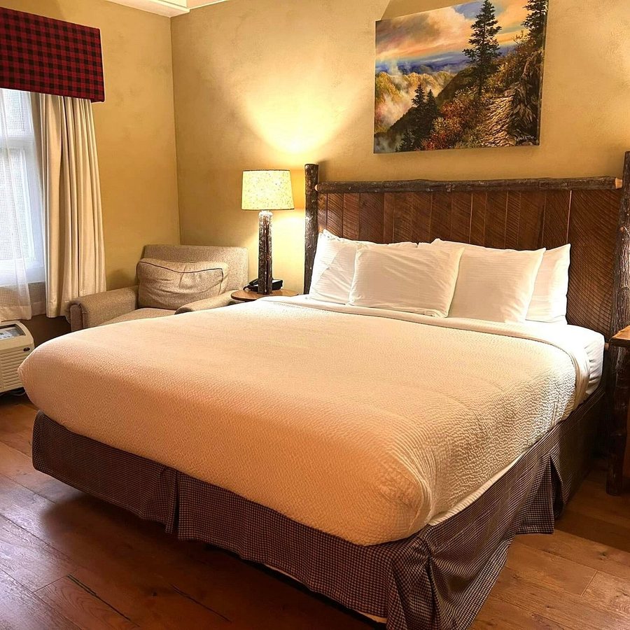The Appy Lodge Gatlinburg Tennessee — Guest room