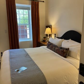 The Armory Park Inn — Guest room