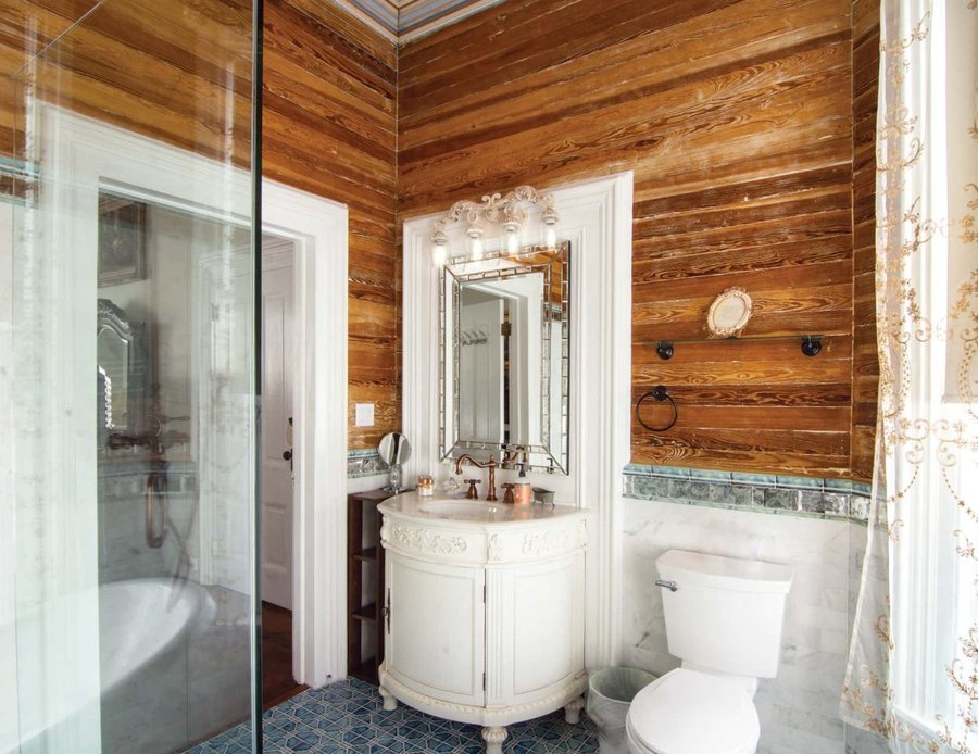 The Artist House — Bathroom
