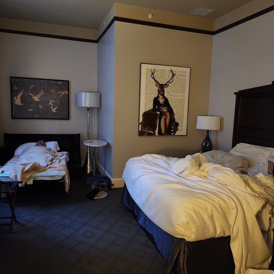 The Ashton Hotel — Guest room