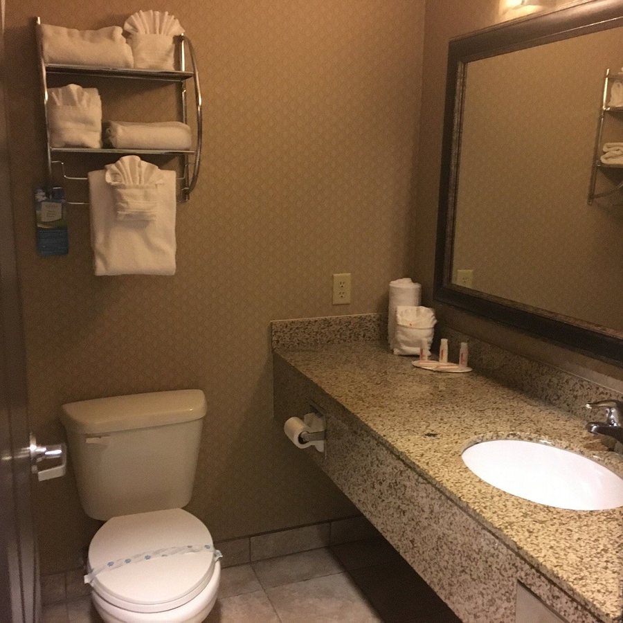 The Azure Hotel — Bathroom