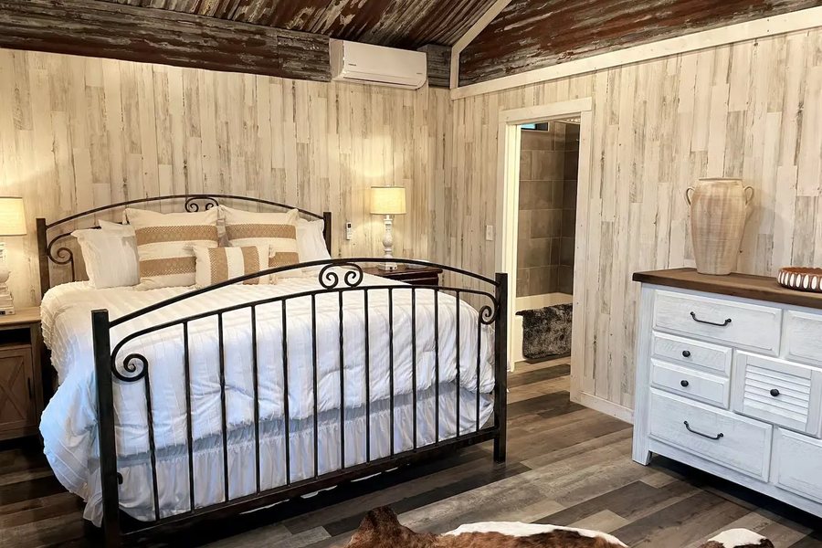 The Backyard RV Resort — Guest room