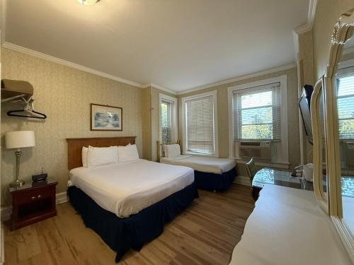 The Baron Hotel — Guest room