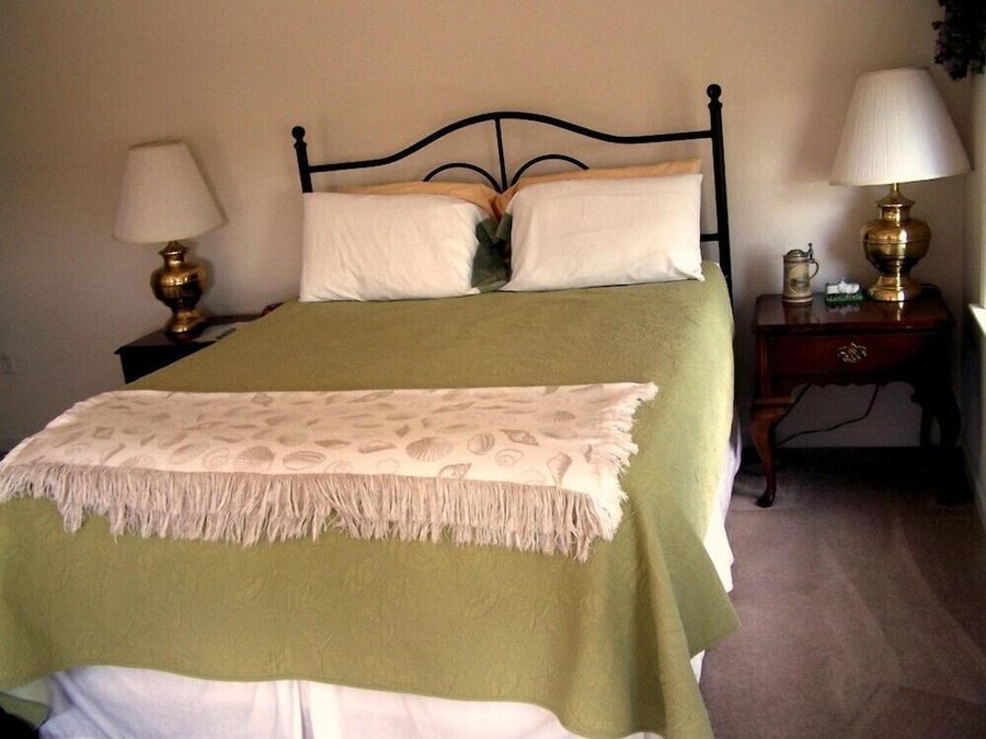 The Baywood Bed and Breakfast — Guest room