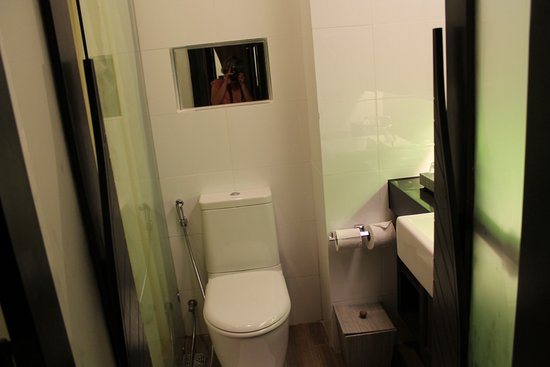 The Beach Heights Resort — Bathroom