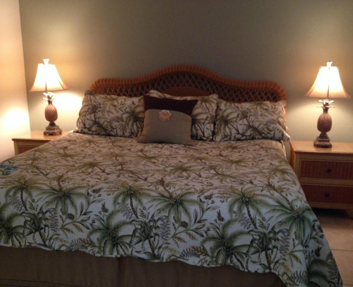 The Beachcomber — Guest room