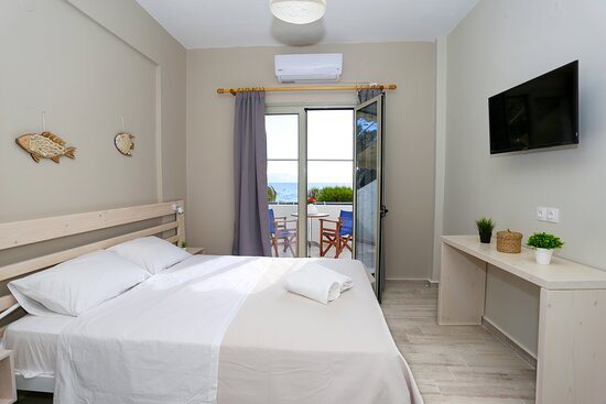 The Beachhouse Apartments — Guest room