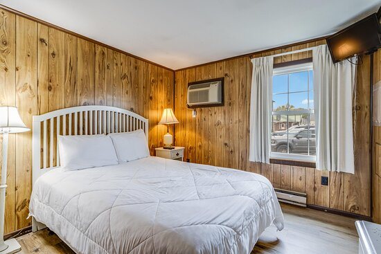 The Beacon Inn — Guest room