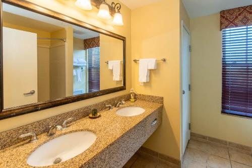 The Beaumont House — Bathroom