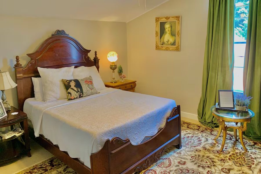 The Beaumont House — Guest room