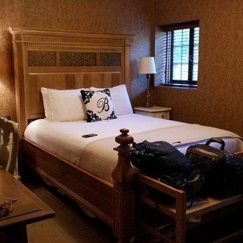 The Beaumont Inn Dallas Luzerne County Pocono Mountains Region Pennsylvania — Guest room