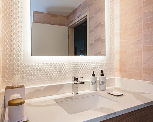 The Bentley Hotel Southampton — Bathroom