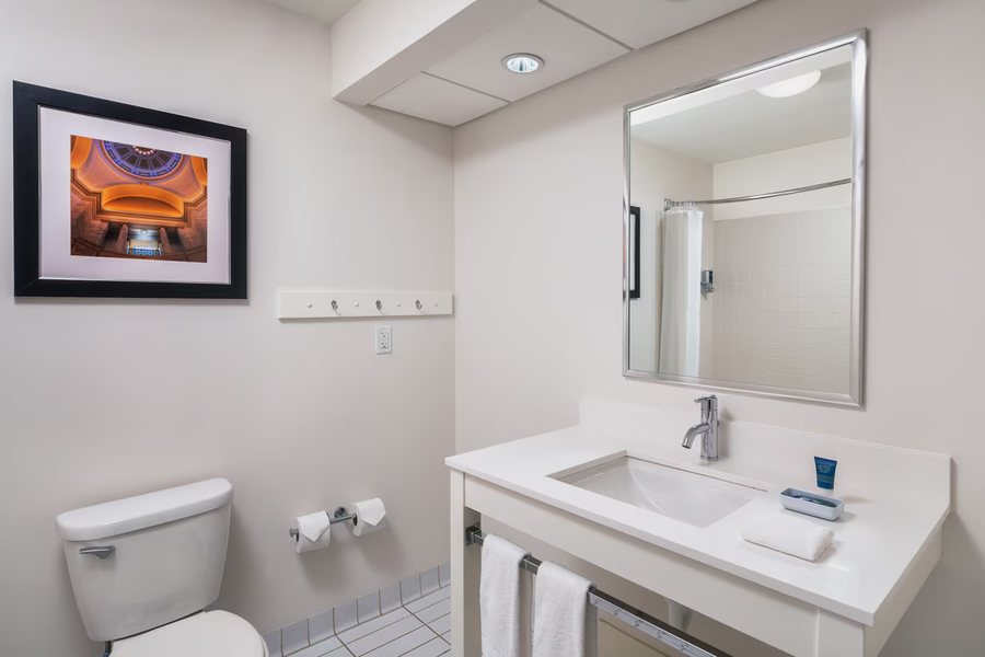 The Benton Place Inn — Bathroom