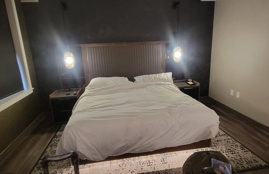 The Berkeley Richmond Outset Collection by Hilton — Guest room