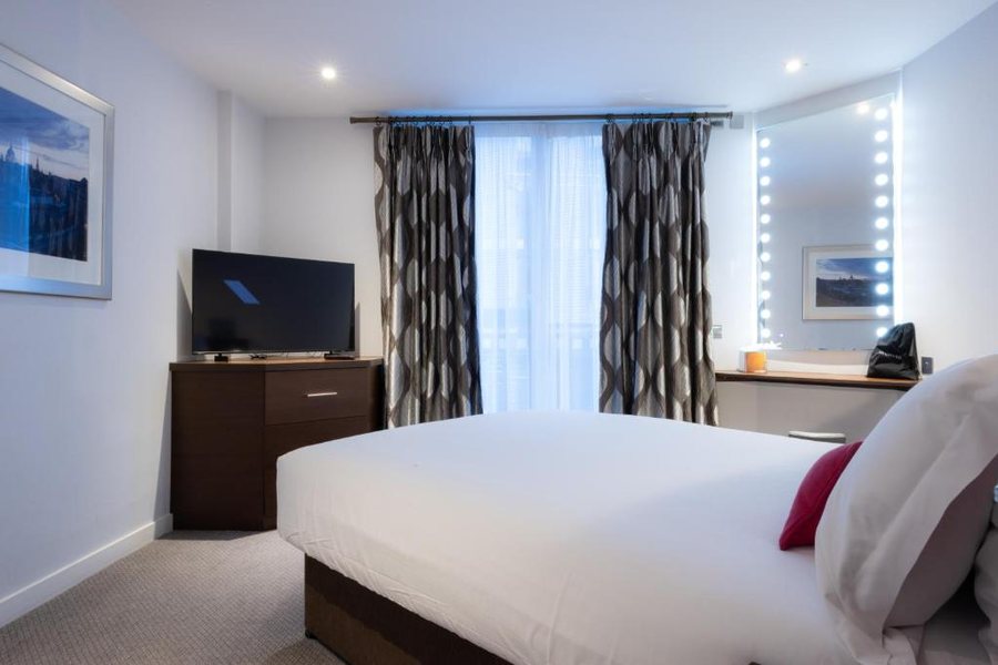 The Bermondsey Square Hotel — Guest room