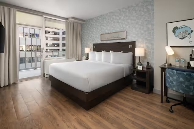 The Bernic Hotel New York City Tapestry Collection by Hilton — Guest room