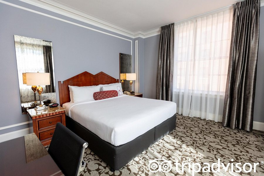 The Biltmore Los Angeles — Guest room