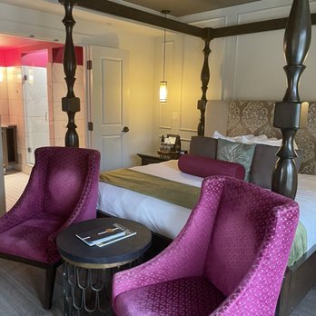 The Birchwood — Guest room