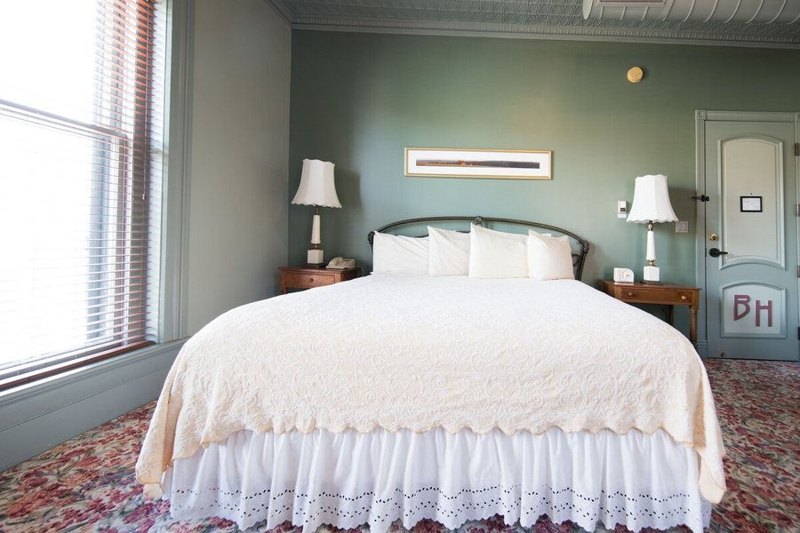 The Black Hawk Hotel — Guest room