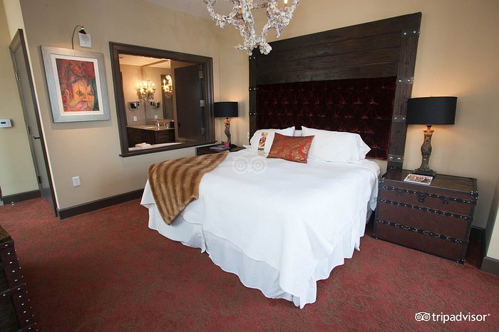 The Bohemian Hotel Savannah Riverfront Autograph Collection — Guest room