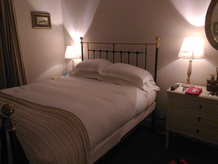 The Bridge Inn — Guest room