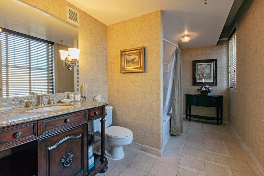 The Brown Hotel Louisville Kentucky — Bathroom