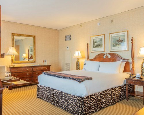 The Brown Hotel Louisville Kentucky — Guest room