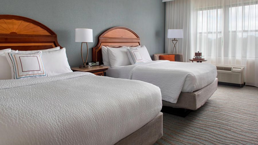 The Brunswick at Saratoga — Guest room