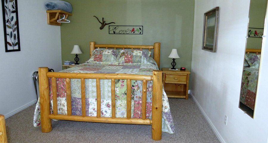 The Bullberry Inn — Guest room