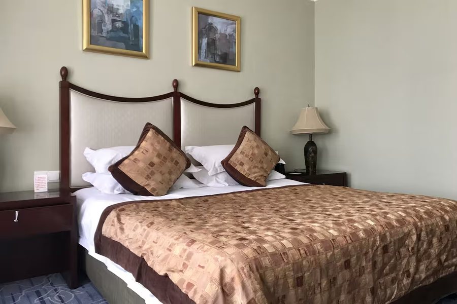 The Bund Riverside Hotel — Guest room
