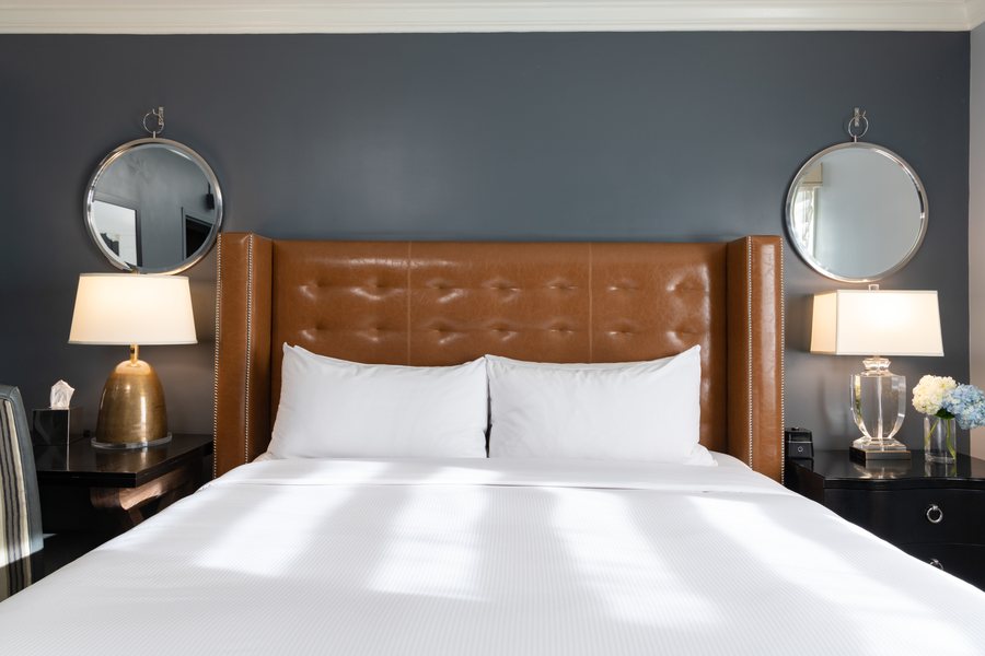 The Campbell House Lexington Curio Collection by Hilton — Guest room