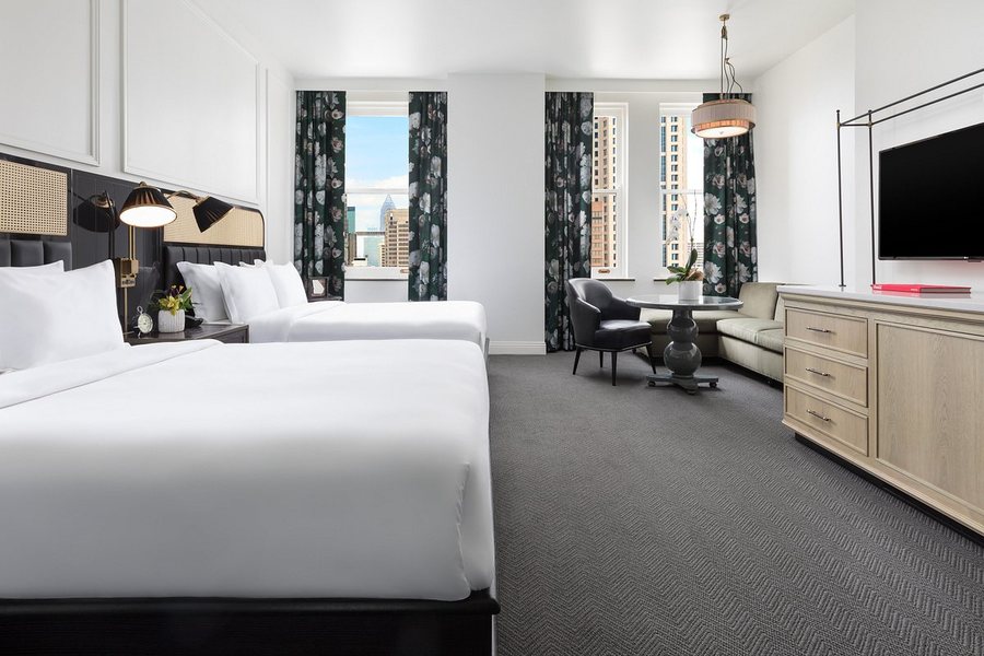 The Candler Hotel Atlanta Curio Collection by Hilton Atlanta Georgia — Guest room