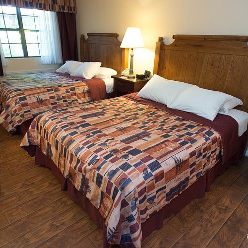 The Cardinal Inn — Guest room