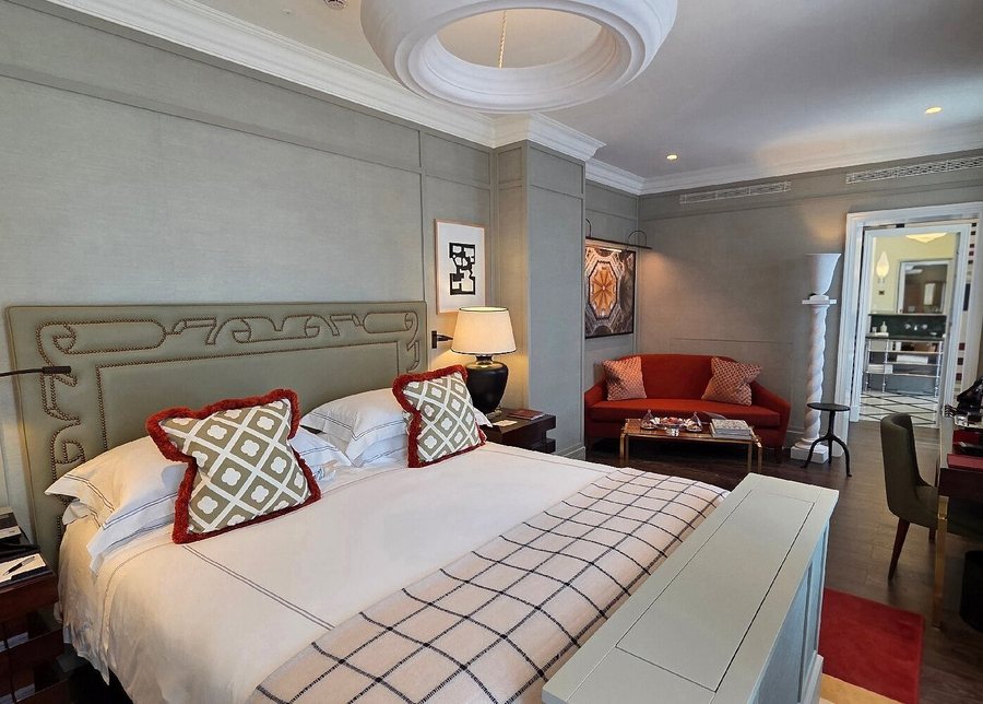 The Carlton a Rocco Forte hotel — Guest room