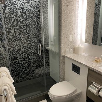 The Carnegie Hotel New York City New York — Bathroom