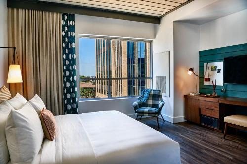 The Casso Raleigh a Tribute Portfolio Hotel — Guest room