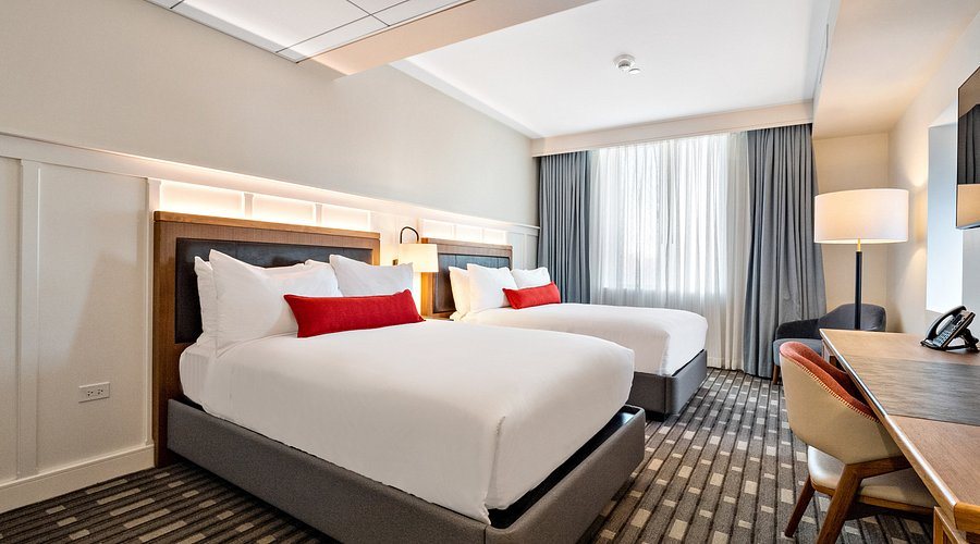 The Charles F Knight Executive Education Conference Center — Guest room