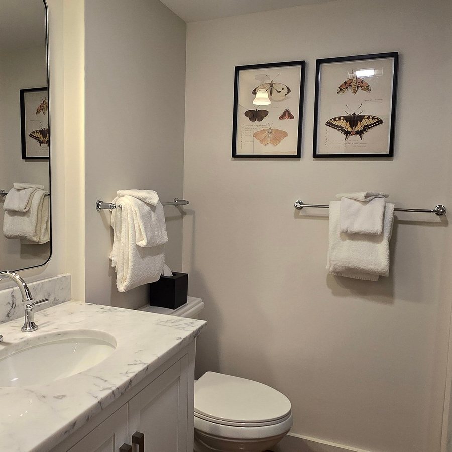 The Charm on Main — Bathroom