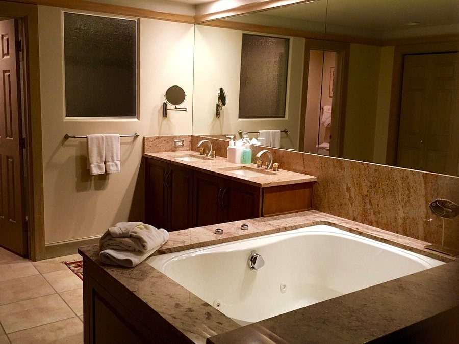 The Charter at Beaver Creek — Bathroom