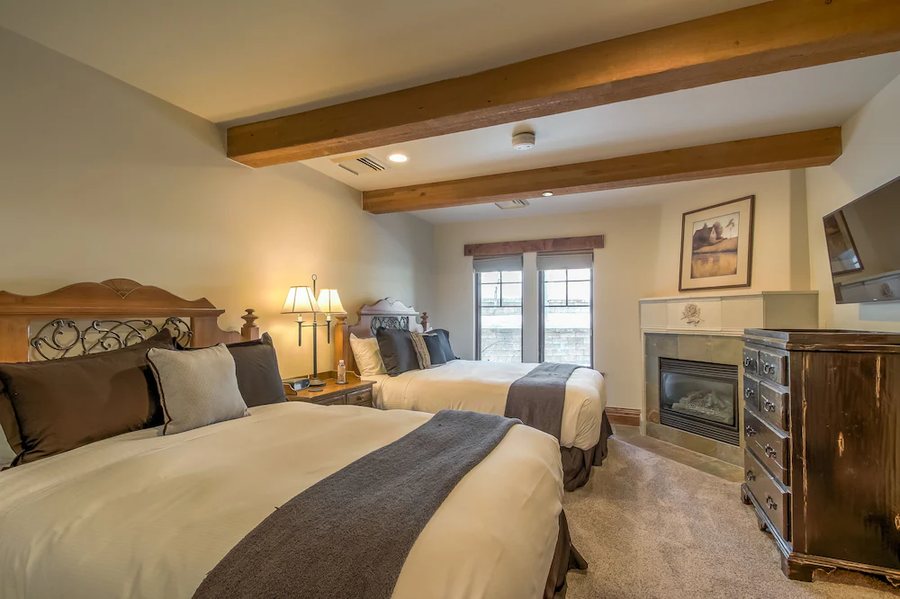 The Chateaux Deer Valley — Guest room