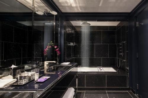 The Chatwal New York New York City New York — Bathroom