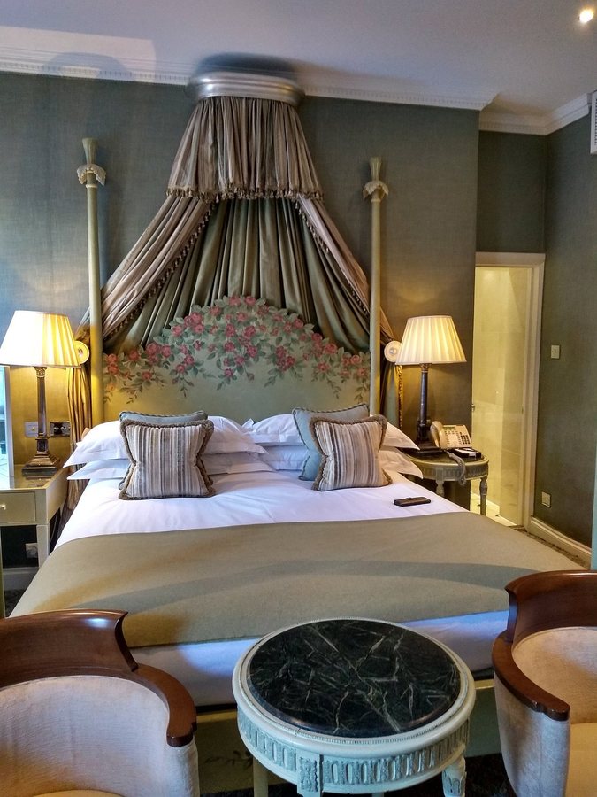 The Chesterfield Mayfair — Guest room