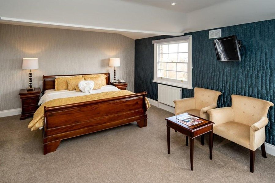 The Clarendon — Guest room