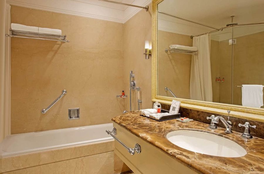 The Claridges New Delhi — Bathroom