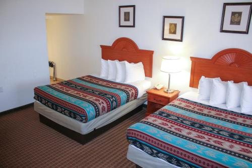The Classic Desert Aire Hotel — Guest room