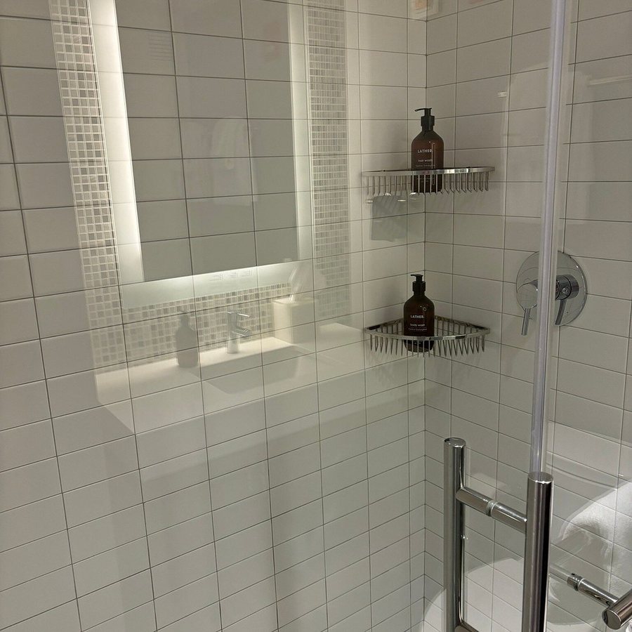 The Cloud One Hotel New York downtown New York City New York — Bathroom